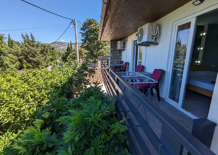 Apartments Klenovica Jadranka Cacic
